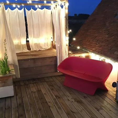 Appartamento La Terrasse du Chevalier d'Eon - Loft à TONNERRE Esterno foto